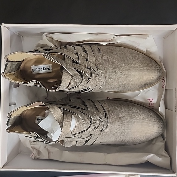 NOT RATED - Picture 4 of 9